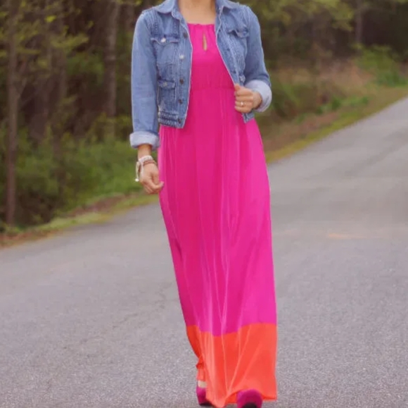 Old Navy Dresses & Skirts - Old navy pink maxi  silky material  dress